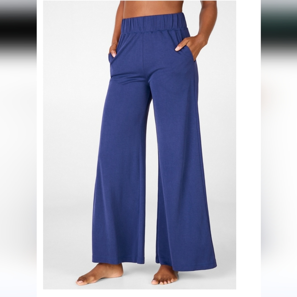 Fabletics Erin Washed Tricot Pant